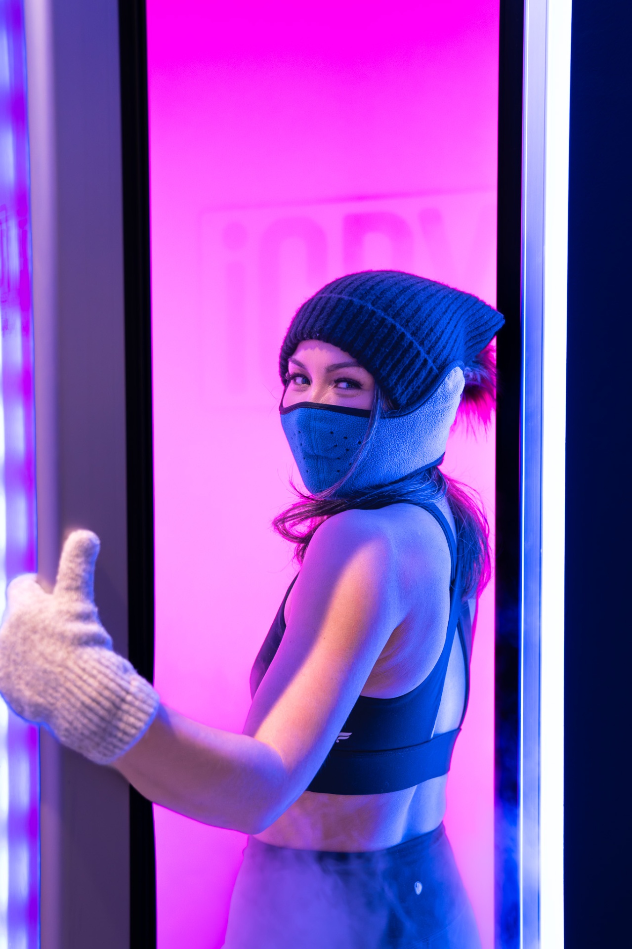 iCRYO Daniel Island guest geared up inside the cryo chamber