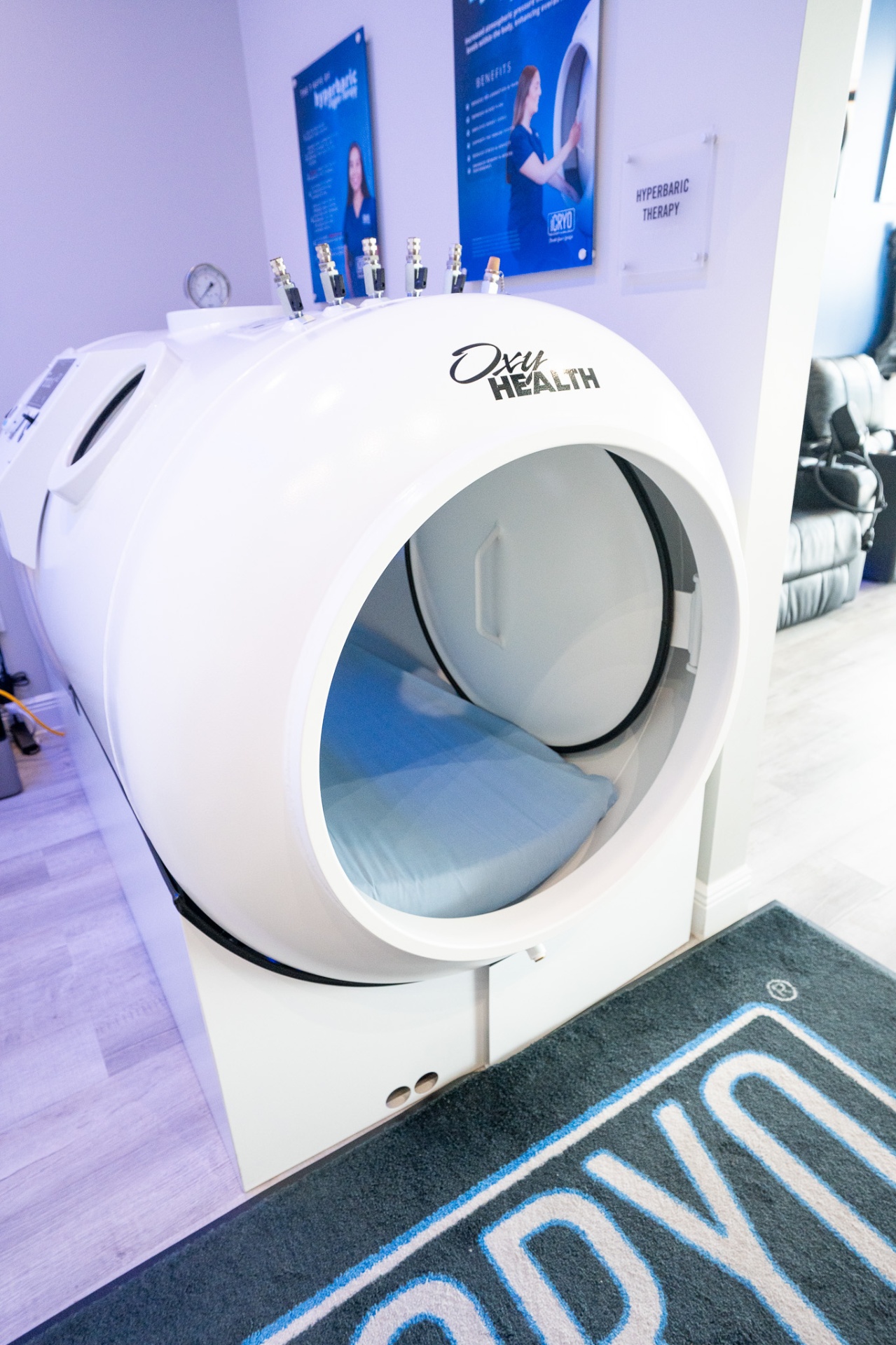 OxyHealth Fortius 420 hard-shell hyperbaric chamber at iCRYO Daniel Island