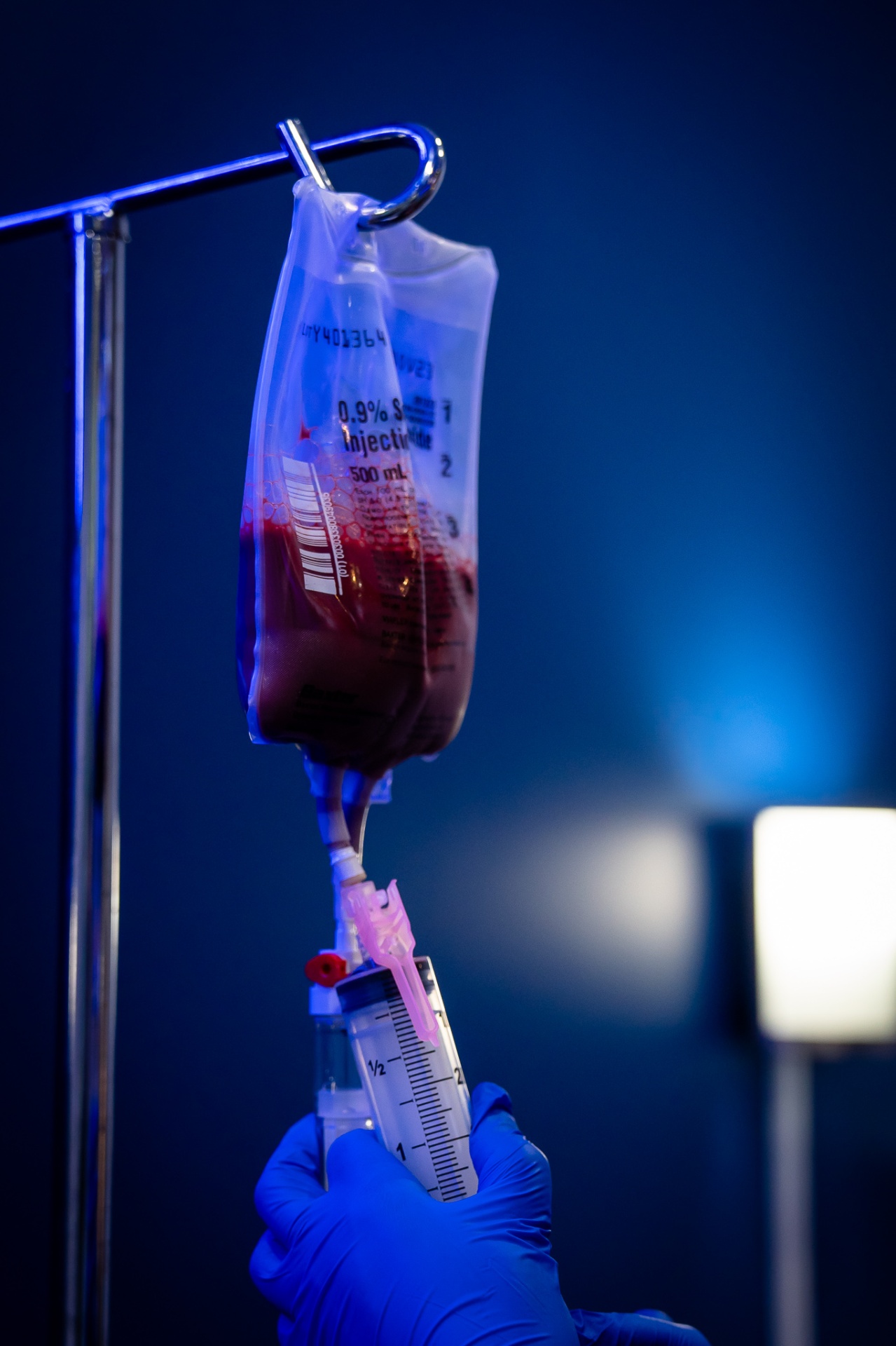 iCRYO Daniel Island Ozone UV IV therapy session in private infusion lounge