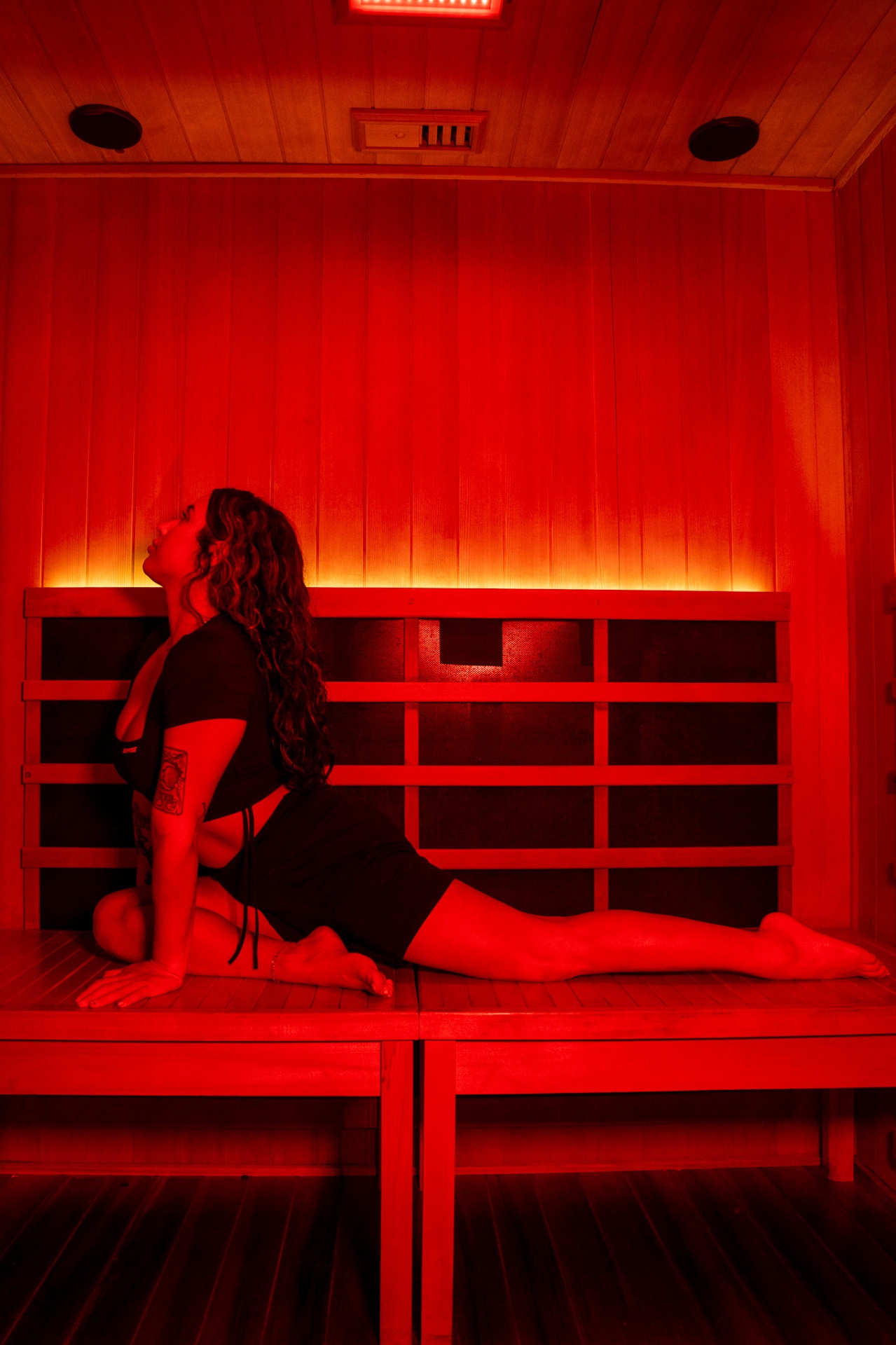 Private Sauna Suite — Full-spectrum · 30 min at iCRYO Daniel Island