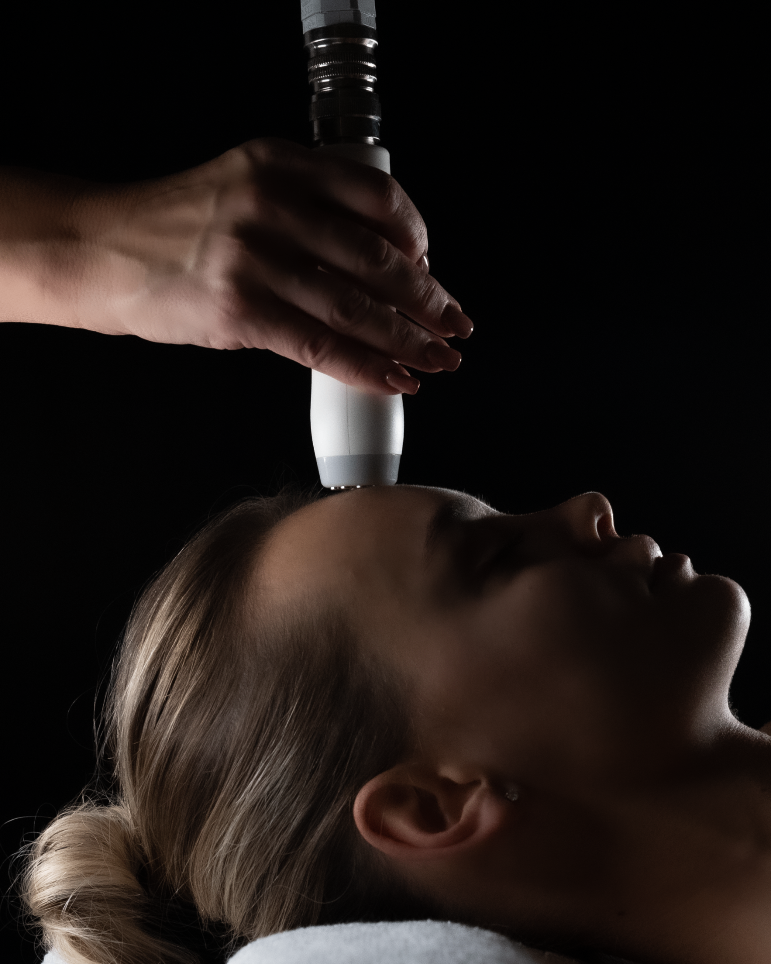 Low-Level Laser Therapy (LLLT) — T-Shape 2 at iCRYO Daniel Island